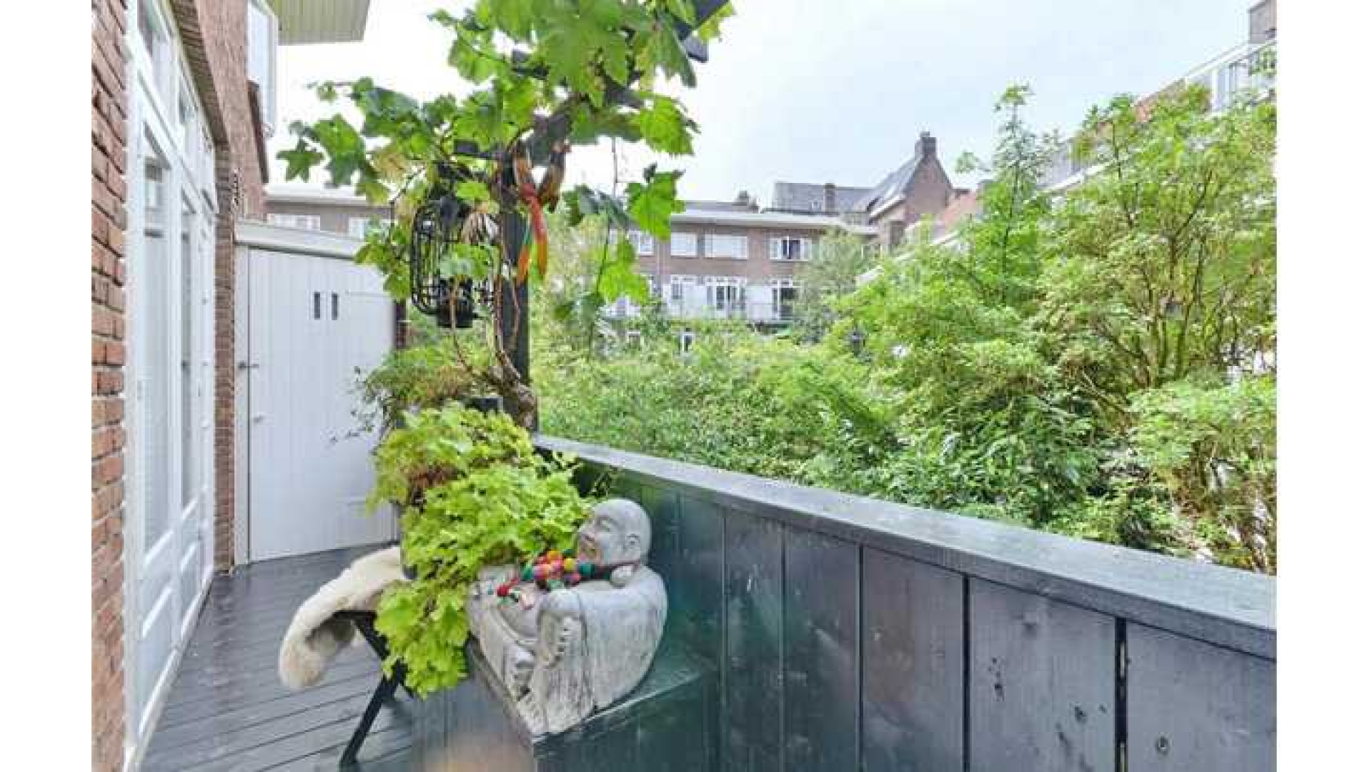 Lieke van Lexmond verkoopt haar appartement in recordtijd. Zie foto's 7