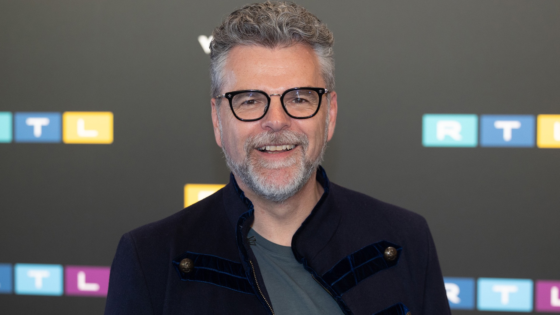 Vermogen SBS Shownieuws deskundige en fotograaf WIlliam Rutten explodeert!