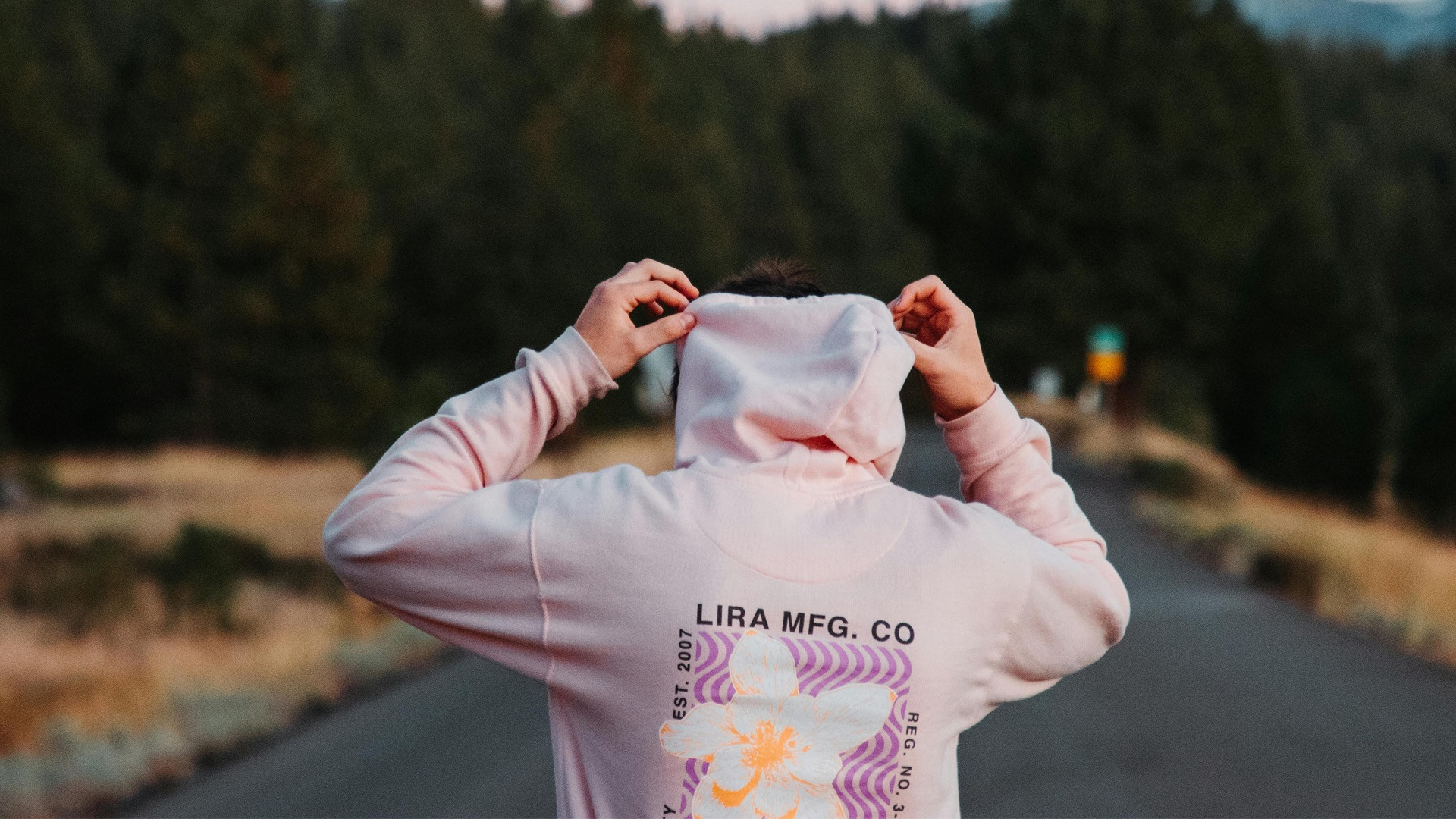 Sweaters en hoodies: het comfort van bedrukte mode