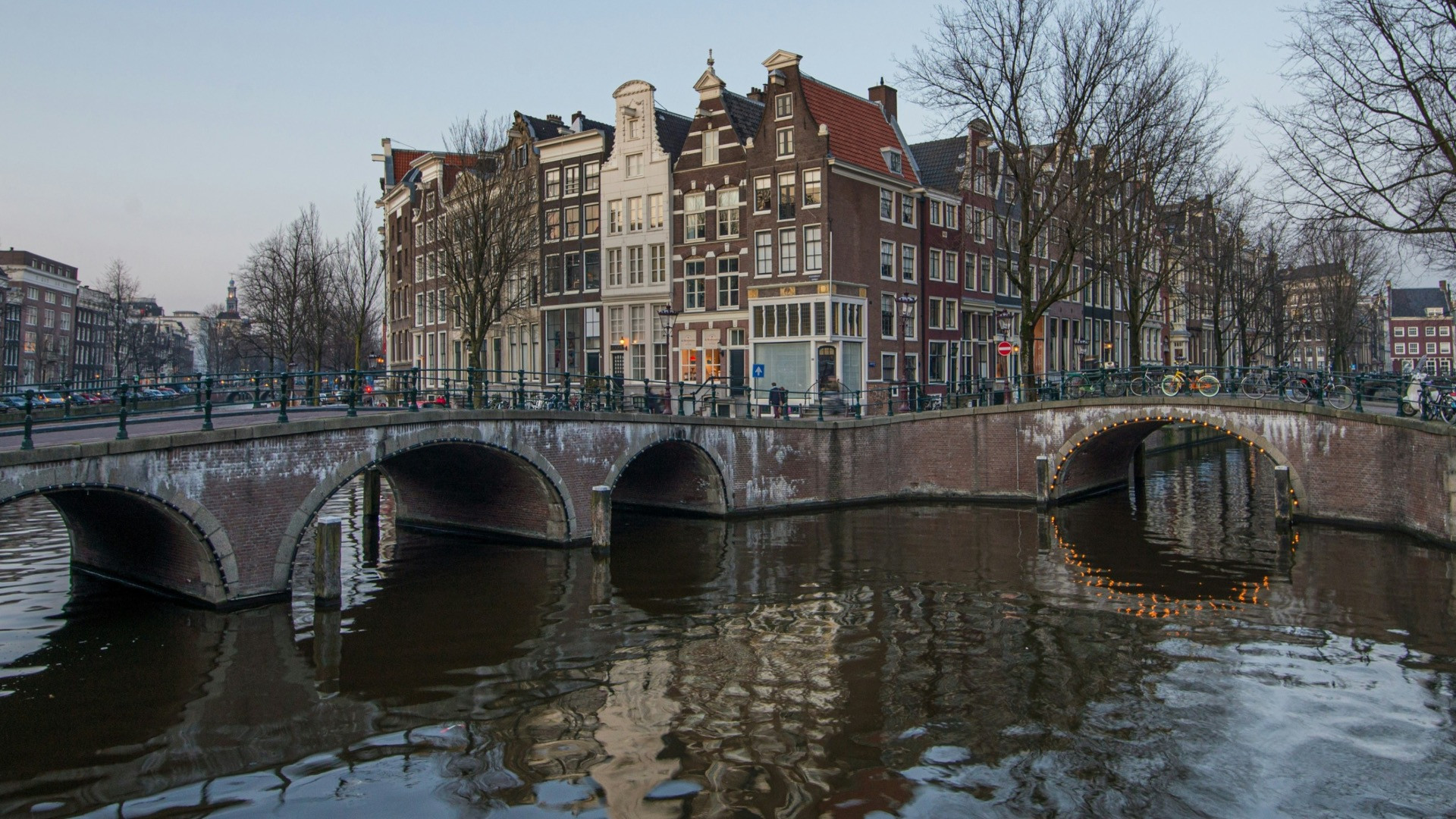 Deze BN’ers verkochten afgelopen jaar hun (luxe) optrekje!