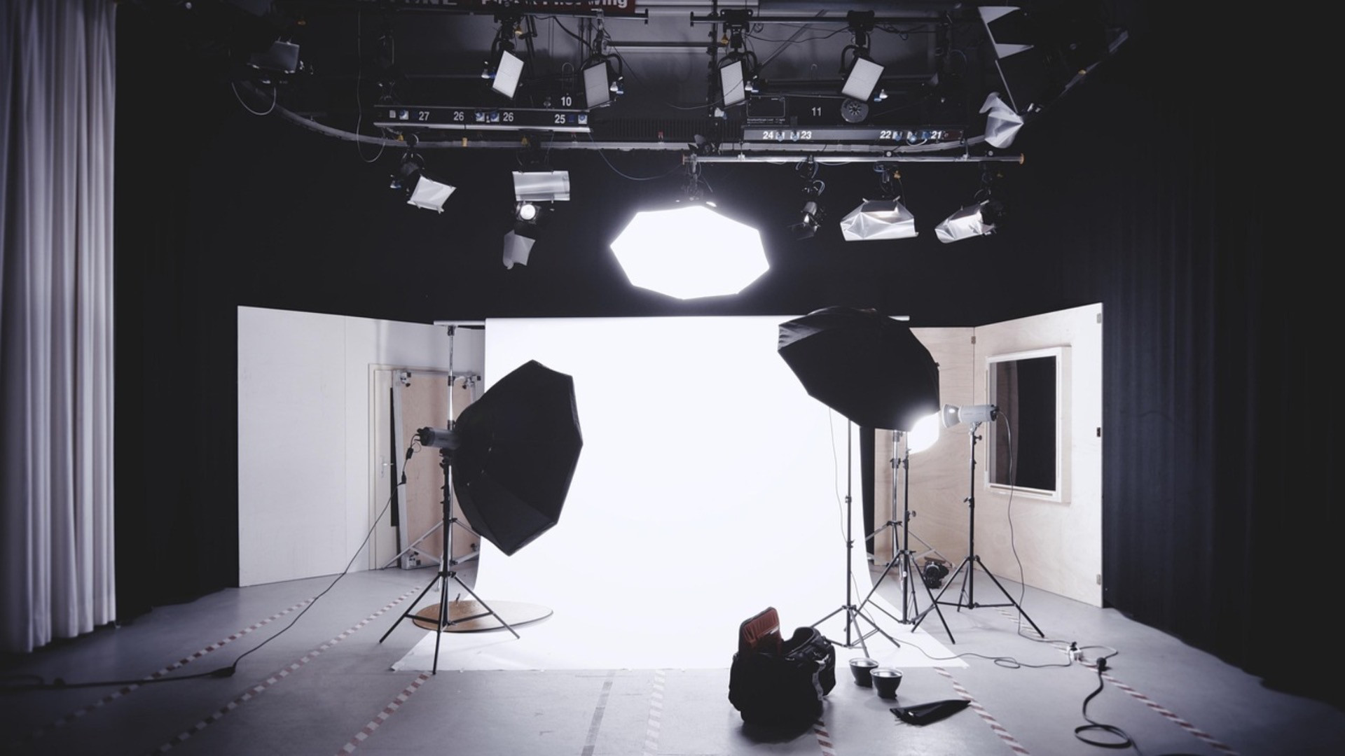 Zo zetten BN’ers hun woning in de spotlight: van professionele fotoshoot tot luxe brochure