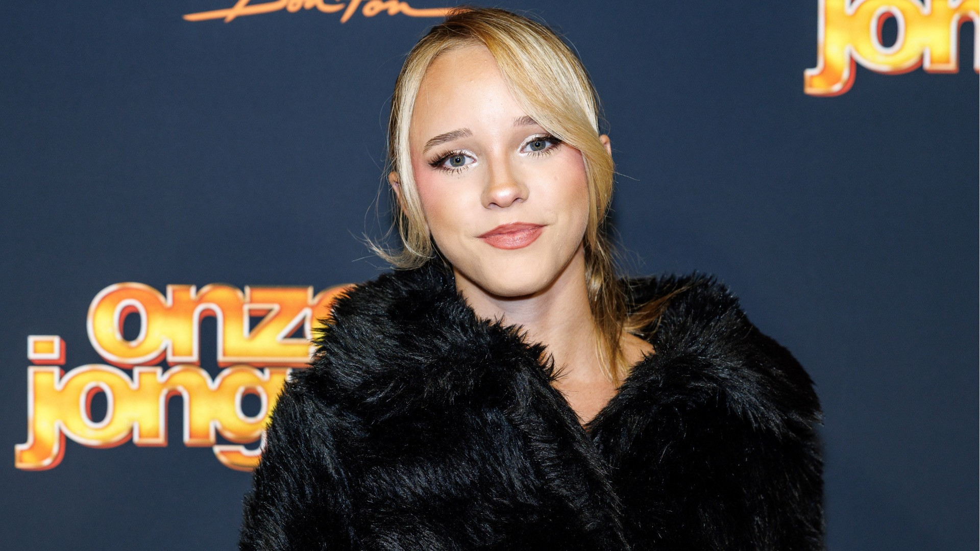 Emma Kok vertrekt onverwacht naar Spanje: dit is er met haar aan de hand