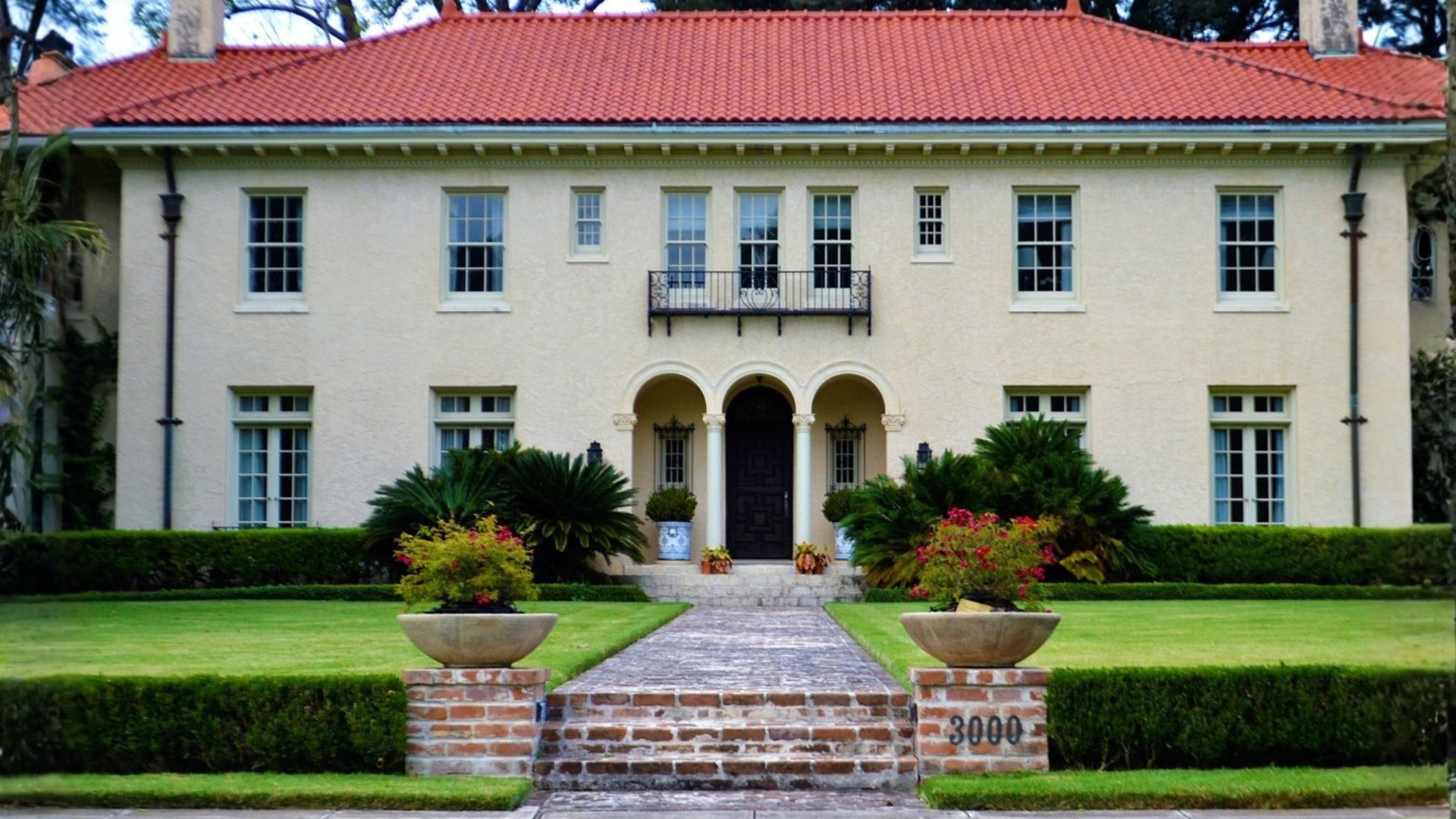 Wat het beroemdheden écht kost om meerdere dure huizen te bezitten
