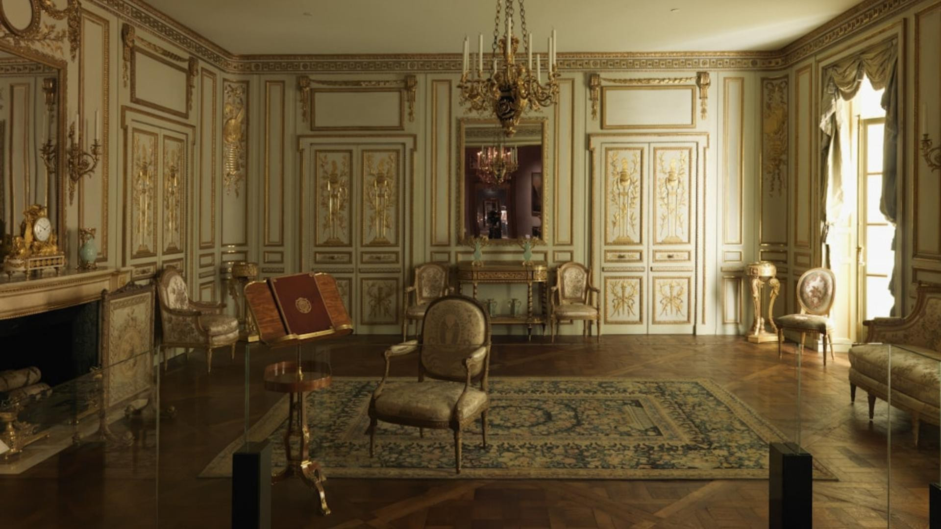 Europese stadse chic: klassieke franse elegantie en industriële designtrends combineren in huis